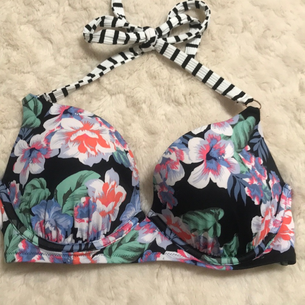 Swim suit
